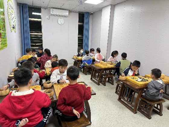 周末课堂下棋日常_副本.jpg